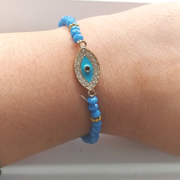 ✨BOGO✨ Evil eye dainty bracelets NWT - Picture 2 of 4